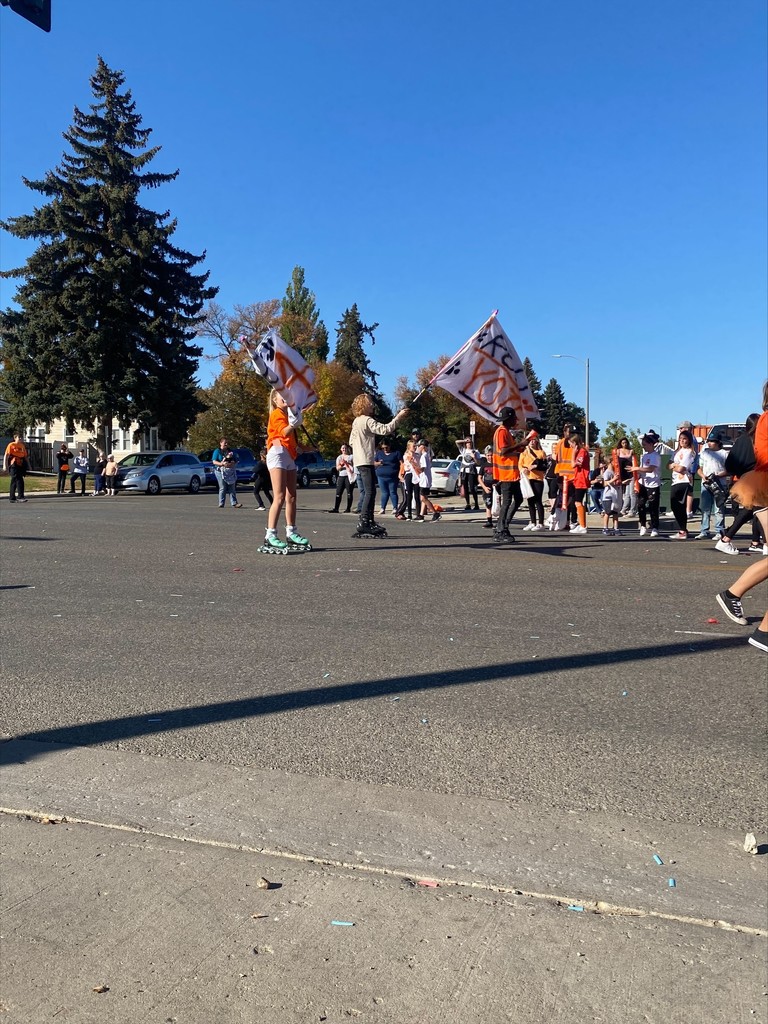 Parade 2